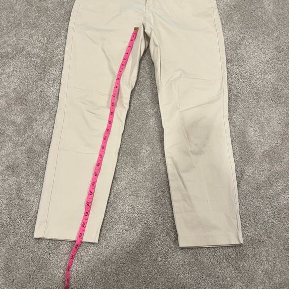 GAP White Short Pants - Picture 6 of 12